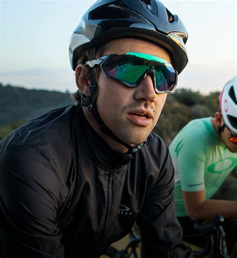 Oakley sports eyewear – Optiek Weytjens