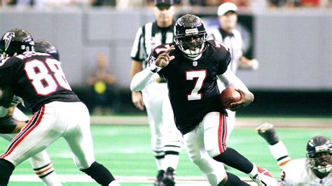 Michael Vick says he's retired from NFL - ESPN