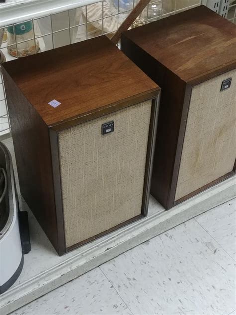 Anyone know anything about these Sony speakers? : vintageaudio