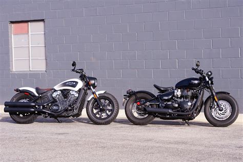 2019 Indian Scout Bobber vs. Triumph Bonneville Bobber Black (Review)