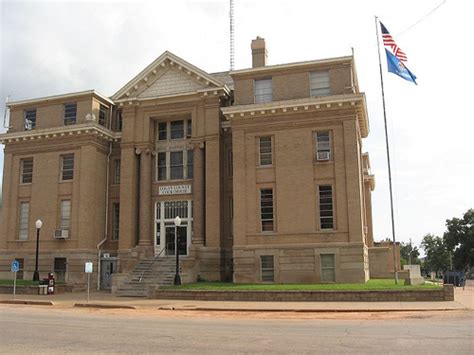 Exploring Oklahoma History - Logan County Courthouse