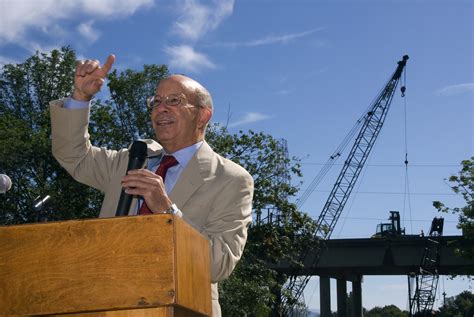 Rep. DeFazio | Congressman Peter DeFazio speaks at the groun… | Flickr