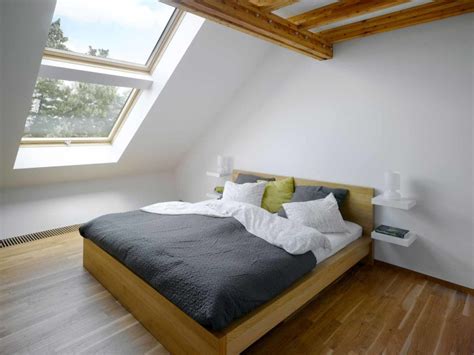 17 Beautiful Skylight Bedroom Designs For Real Enjoyment