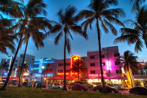 Miami Travel Guide