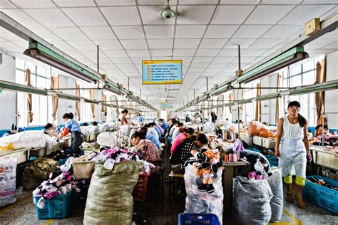 Inside a Chinese factory that makes toys for rest of the world - Business Insider