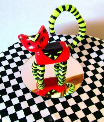 Funky Art Queen: Funky Cat Sculpture