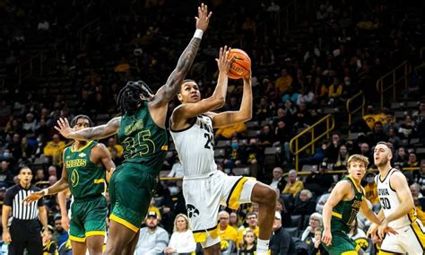 How to watch Iowa Hawkeyes: Live stream info, TV channel, game time ...