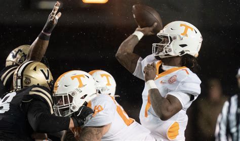 Latest bowl game projection for Tennessee Vols after win over Vanderbilt