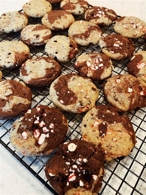 Peppermint Oreo Swirl Cookies - So Cosmopoliteen