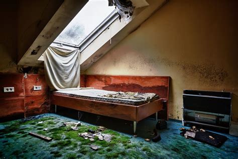 Eerie Photos of the World's Grandest Abandoned Hotels Photos | Image #91 - ABC News