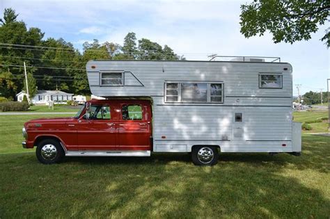 199 best images about Vintage Classic Truck Campers on Pinterest | Gmc trucks, Chevy and Trucks