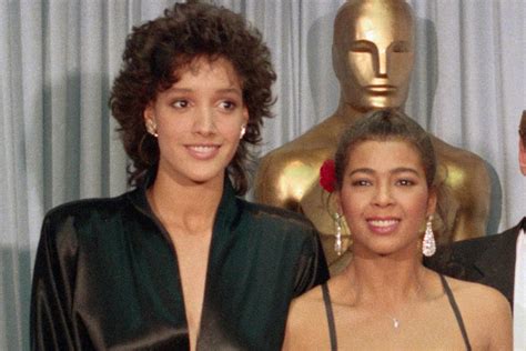 Jennifer Beals Thanks Irene Cara for Her 'Fearless Triple Threat Talent' in Tribute After Her Death