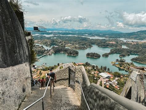 La Piedra Del Peñol - Guide to the Famous Guatape Rock