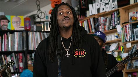 Watch TDE's SiR Pour His Heart Out In Emotional New Tiny Desk Concert ...