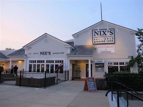 Nix’s Plymouth puts a modern spin on New England seafood - The Boston Globe