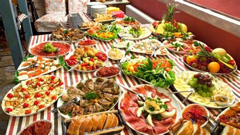 What kind of food do they eat in the Balkan Regions? | Healthy restaurant, European cuisine ...