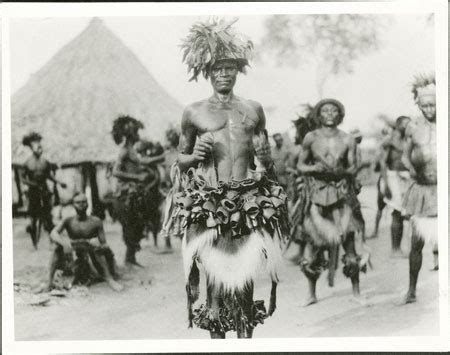 AZANDE (ZANDE) PEOPLE: ANCIENT SKILLFUL KNIFE AND SPEAR THROWING WARRIORS OF NORTH EAST AFRICA