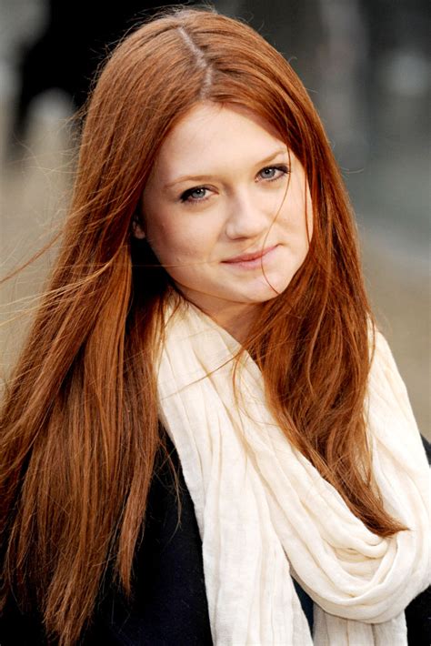 TV and movies: Bonnie Wright - Harry Potter Witch