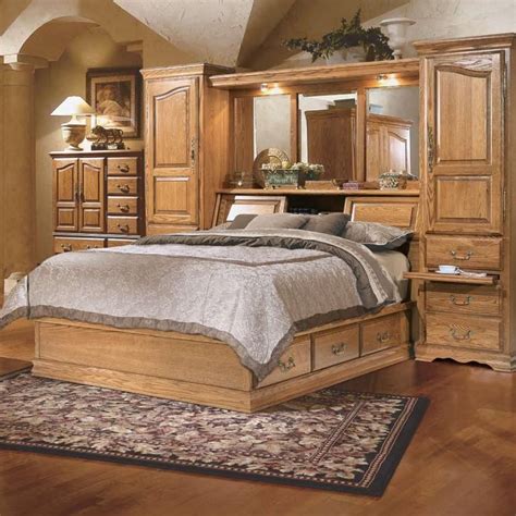 Master-Piece Queen Pier Bed Group by Furniture Traditions