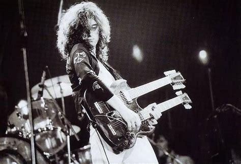 Jimmy Page biography | Bio Guitar