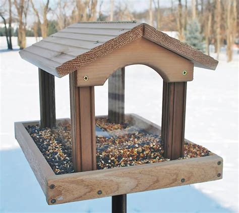 Large Capacity Bird Feeders