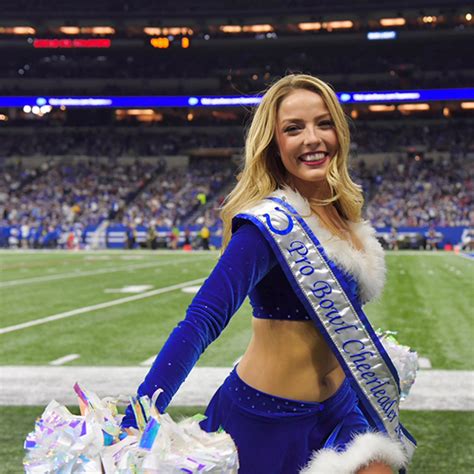 The Story Behind This Pro Bowl Cheerleader's Success - BeHerSports