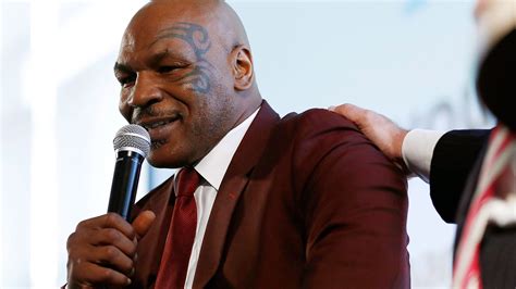 Report: Mike Tyson to fight Roy Jones Jr. in exhibition match