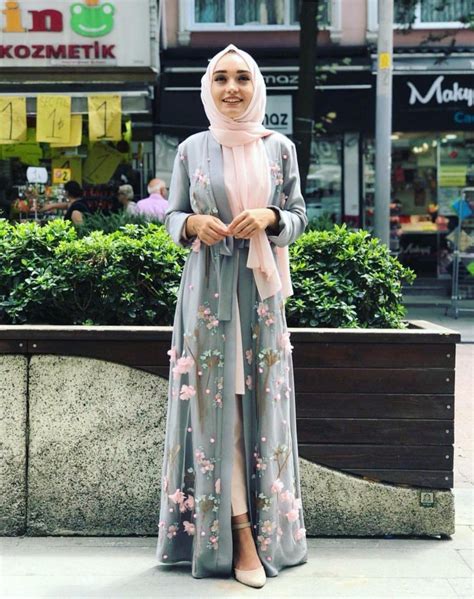 30 Latest Eid Hijab Styles With Eid Dresses-2019 Eid Fashion Moda ...