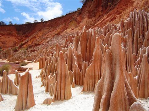 Tsingy rouge | Amazing nature, Beautiful places, National parks