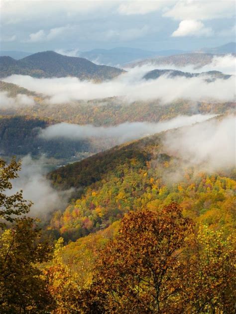 A Day On The Blue Ridge Parkway in North Carolina • The Art of Travel: Wander, Explore, Discover ...