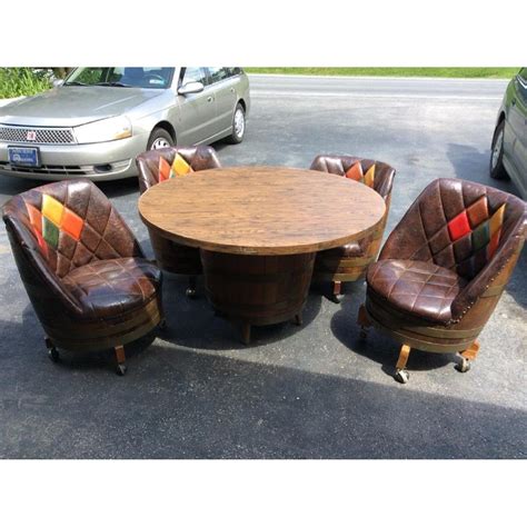 JC Penney Furniture Retro Whiskey Barrel Table w/ 4 Chairs - AptDeco