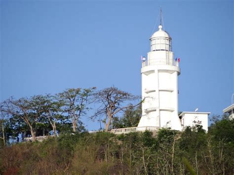 Vung Tau Lighthouse | www.holidayinvietnam.com