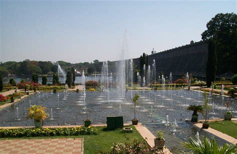 Vrindavan Gardens Mysore Pictures - a visual treat during day time!