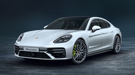 New Porsche Panamera Turbo S E-Hybrid revealed with 690bhp | Auto Express