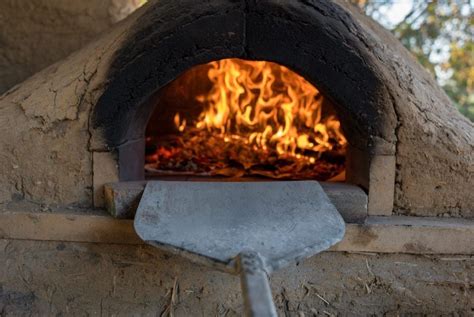 How To Make & Bake With An Earth Oven | Outdoor living patio, Backyard ...