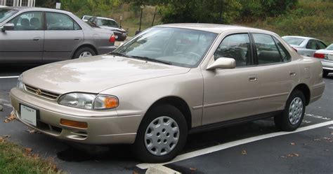 File:1995-96 Toyota Camry.jpg - Wikimedia Commons