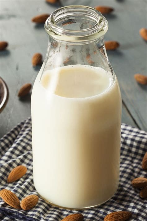 25 Almond Milk Recipes You Can Easily Make at Home - Insanely Good