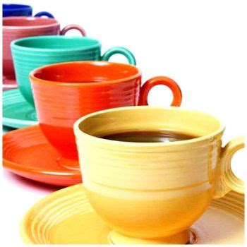 Solve The Colours of Retro Ceramic Tea Cups and Saucers jigsaw puzzle online with 196 pieces