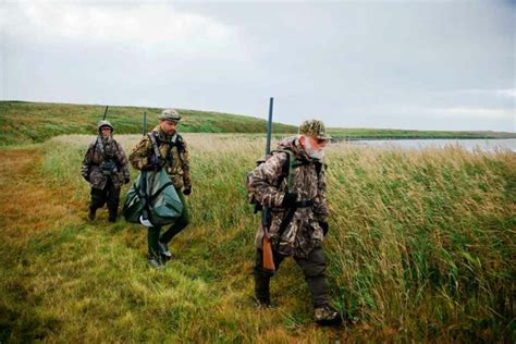 Best Hunting Rain Gear: How to Choose The Rain Gear That’s Right for You