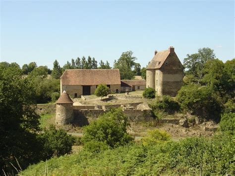 Château du Mont à Sazeray : Visite, adresse, accès, photos et avis