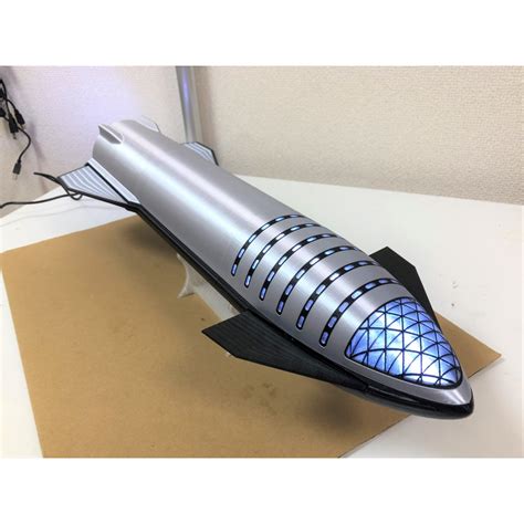 SpaceX Starship model kit with litghts and moving fins. - Flipboard