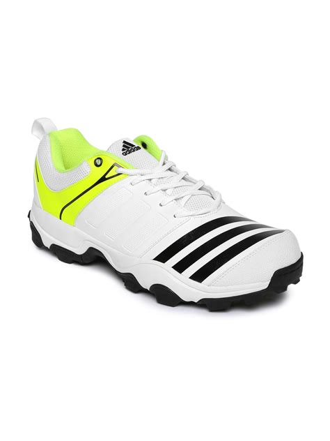 Buy ADIDAS Men White 22 YARDS TRAINER Cricket Shoes - Sports Shoes for ...