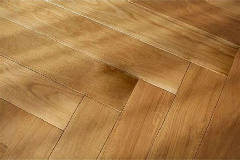 Prime Engineered Flooring Oak Herringbone Brushed UV Lacquered 14/3mm By 98mm By 588mm