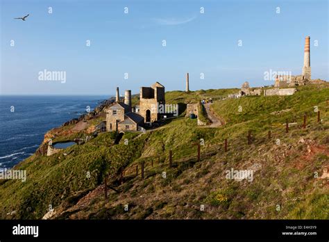 levant mine cornwall england uk Stock Photo - Alamy