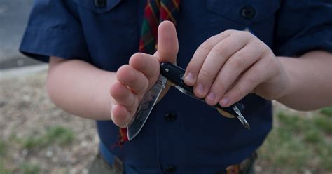 Quick tips about pocket knife safety for Cub Scouts, Scouts BSA