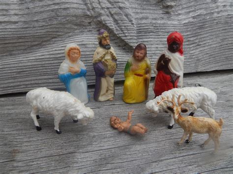 Vintage Nativity Scene Figurines From Hong Kong - Etsy