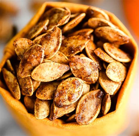 Roasted Cinnamon Sugar Pumpkin Seeds - JoyFoodSunshine