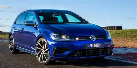 2017 Volkswagen Golf R review | CarAdvice