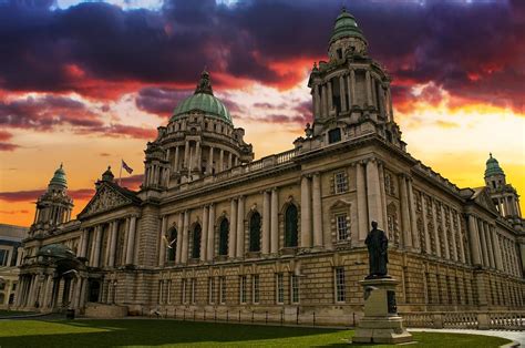 Belfast Attractions | Titanic Quarter, Belfast City Hall & Victoria ...