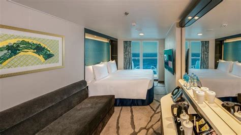 Genting Dream cabins and suites | CruiseMapper